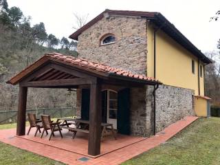 Rustico in vendita a camaiore 