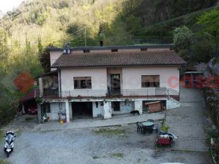 Casa indipendente in vendita a bagni di lucca località ricavani, 12