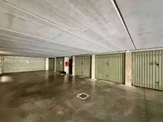 Garage in vendita a cesano maderno via sicilia