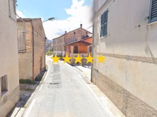Appartamento all'asta a fabriano frazione collamato