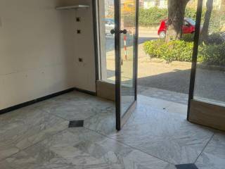 Negozio in affitto ad avezzano via america, 29