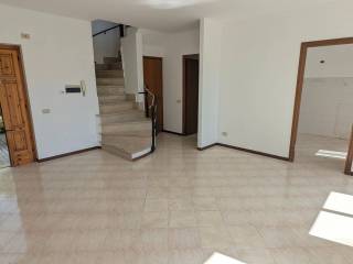 Villa a schiera in vendita a fabrica di roma 