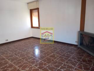 Appartamento in vendita a cascina via sant isidoro,
