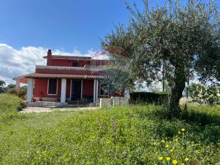 Villa in vendita a canicattini bagni contrada cugno lupo