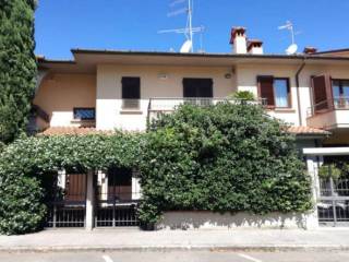 Casa indipendente all'asta a prato via san bernardino, 39