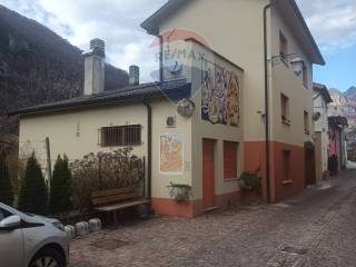 Casa indipendente in vendita a ponte nelle alpi rodolfo fiori, 38
