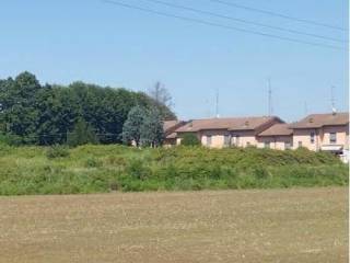 Terreno agricolo all'asta a chignolo po via camillo benso conte di cavour, 84