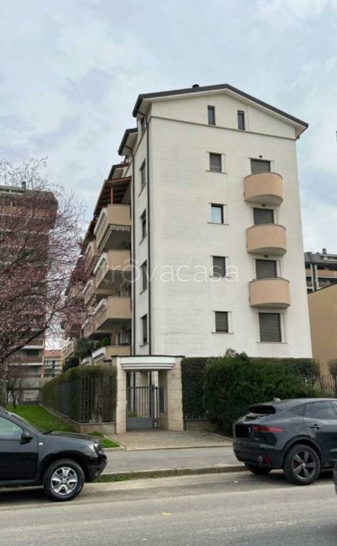 immagine annuncio 1 di 8