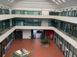 Ufficio in affitto a prato via giuseppe valentini, 7