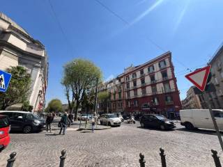 Magazzino in affitto a napoli piazzetta s. carlo all'arena, 4