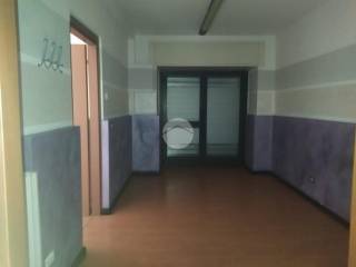 Negozio in affitto a seriate via tasca