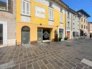 Ufficio in affitto a desenzano del garda via giuseppe di vittorio, 89