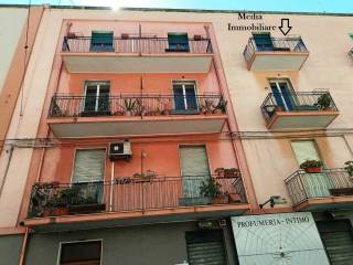 Appartamento in affitto a siracusa via tevere, 27