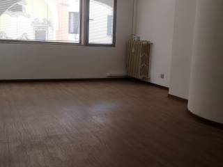 Ufficio in affitto a padova via beato pellegrino, 60