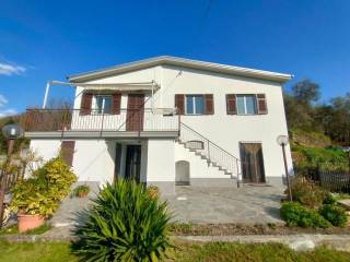 Villa in in vendita da privato a cogorno via parma, 32a