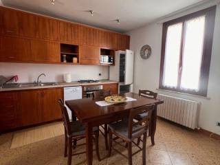 Appartamento in affitto a mantova via mario cardone