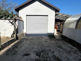 Garage in vendita a cuneo via basse sant'anna, 15