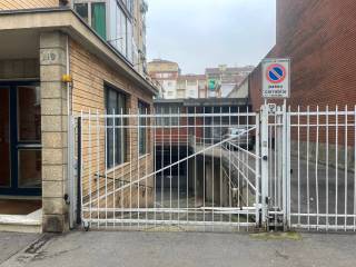 Garage in vendita a torino via bibiana, 110