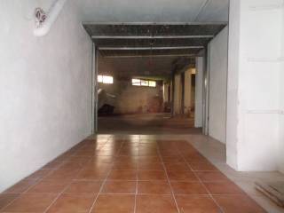 Garage in vendita a fiuggi via della pineta