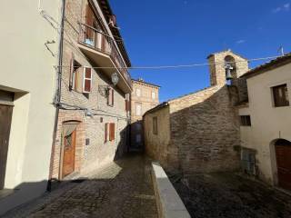 Appartamento in in vendita da privato ad amandola via castel leone, 6