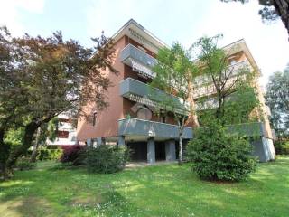 Appartamento in affitto ad arcore via marche