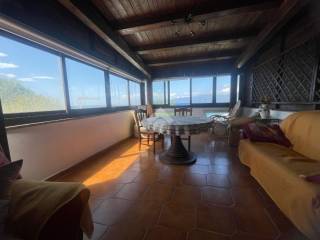 Villa in vendita a reggio di calabria via calamizzi