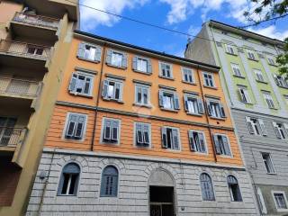 Appartamento in vendita a trieste via di cologna, 66