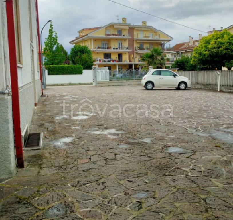 immagine annuncio 2 di 14