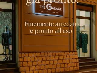 Abbigliamento in in affitto da privato a cardito via roma, 39