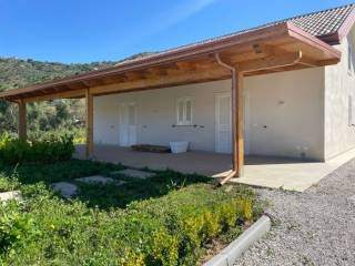 Villa bifamiliare in affitto a castellabate via santa croce, 26