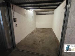 Garage in vendita ad aosta via monte emilius