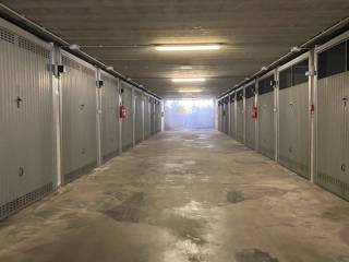 Garage in vendita a ceriale via delle mimose
