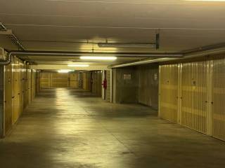 Garage in vendita a grado via fiume, 7