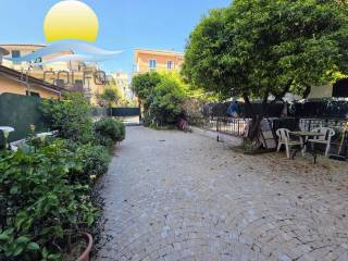 Appartamento in affitto a san bartolomeo al mare via moreno, 27