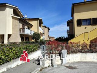 Appartamento in vendita a montelupone via largo giovanni palatucci, 5