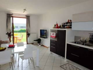 Appartamento in affitto a trescore balneario via amellina, 1