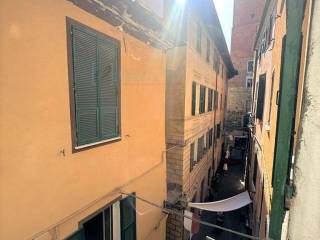 Appartamento in vendita ad albenga via torlaro