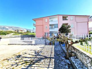 Appartamento in vendita a santa maria a vico via tenente alberto puoti, 86