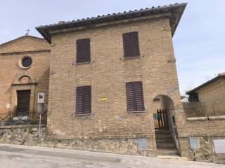 Appartamento in vendita a montalcino via romana