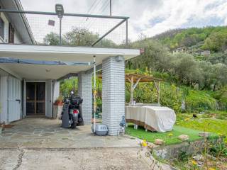 Villa in vendita a cogorno via monte san giacomo