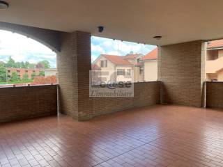Appartamento in vendita a bernareggio via cristoforo colombo