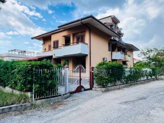 Appartamento in vendita a pizzo via riviera prangi