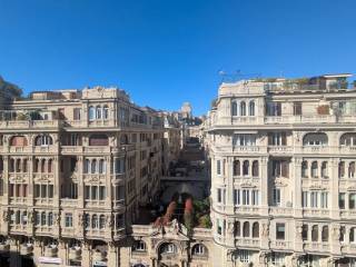 Appartamento in vendita a genova piazza della vittoria, 11