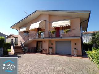 Villa in vendita a eraclea via carlo goldoni, 9
