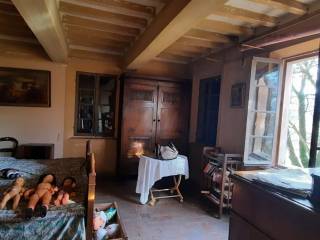 Villa in vendita a quattro castella via vittorio veneto