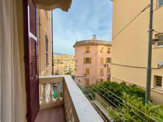 Appartamento in affitto a genova via imperiale, 23