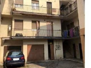 Appartamento all'asta a caronno varesino 