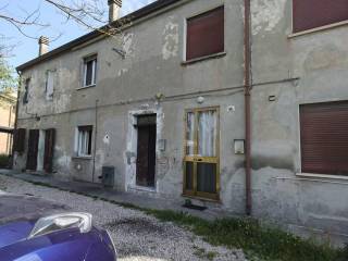 Casa indipendente in vendita ad ariano nel polesine corso del popolo