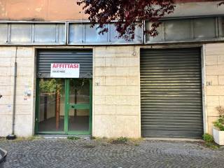 Negozio in affitto a latina viale vittorio veneto, 20