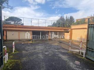 Garage in vendita a roma via del casaletto, 140